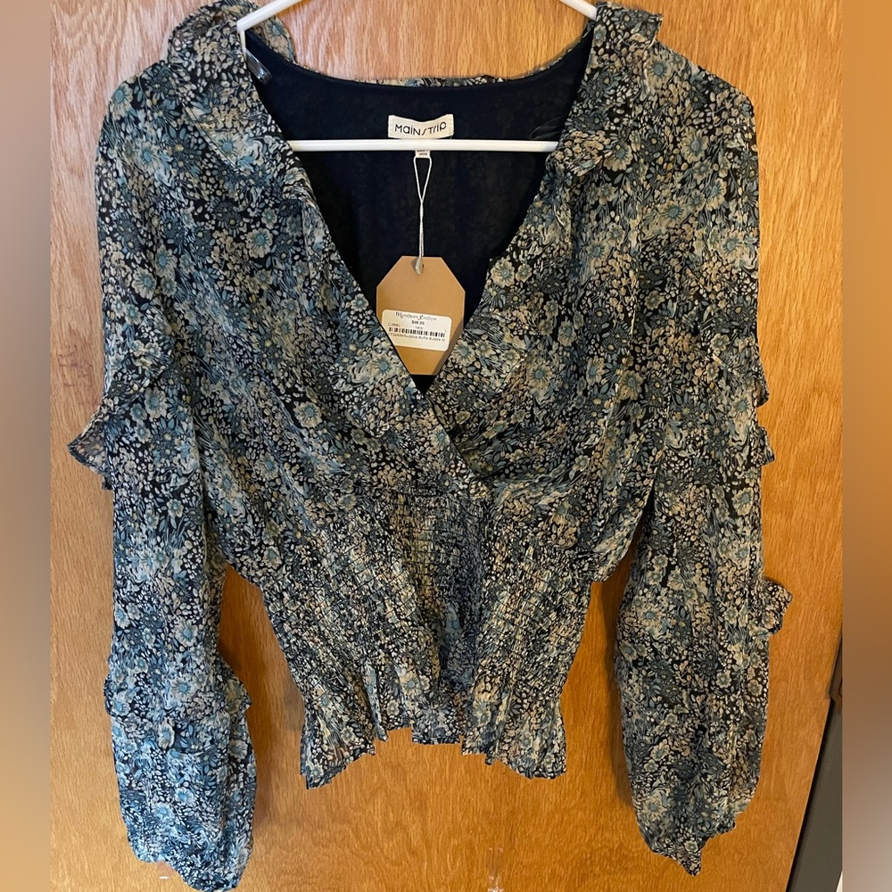 Main Strip Green and Blue Crop Blouse